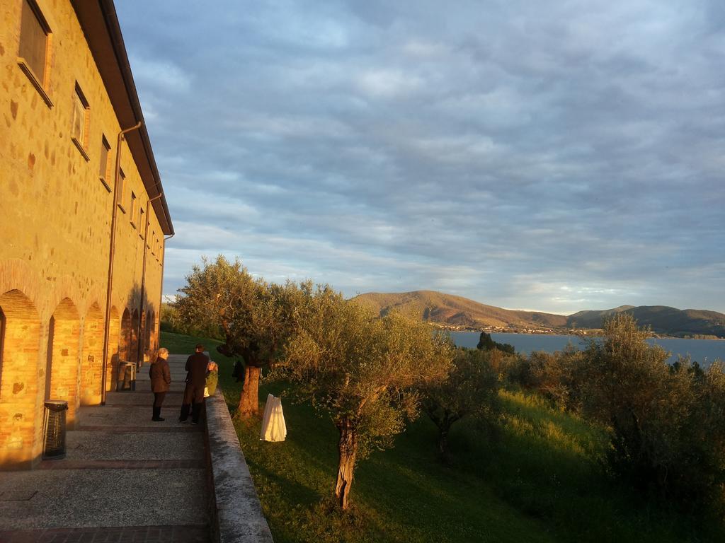 Fattoria Il Poggio Vila San Feliciano Exterior foto