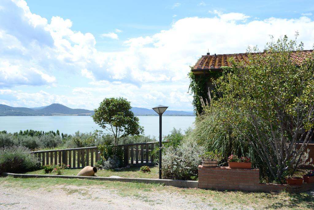 Fattoria Il Poggio Vila San Feliciano Exterior foto